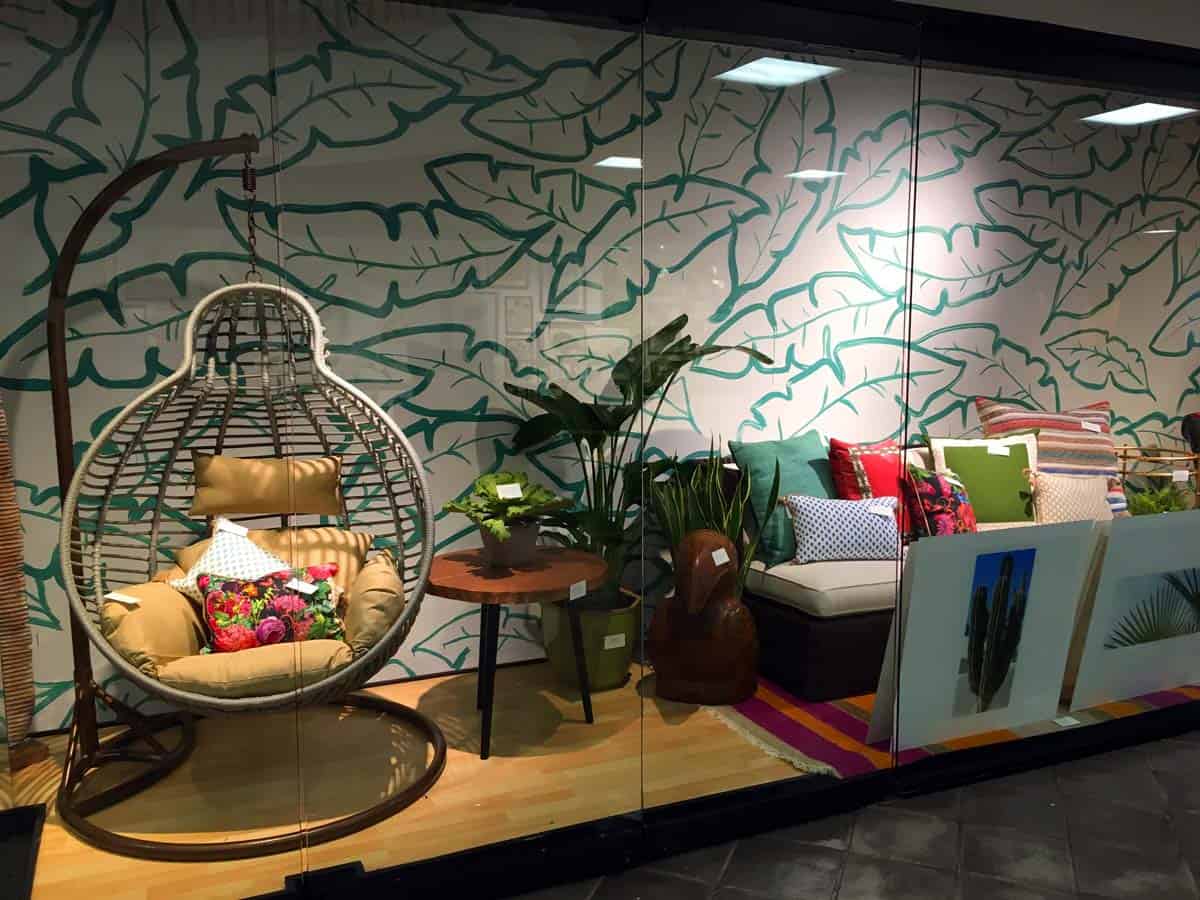 Living Wallpaper creates a fun and interesting experience in your home Living Wallpaper creates a fun and interesting experience in your home
